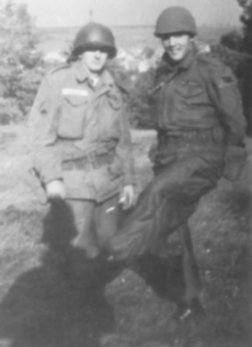 Elvis with fellow GI