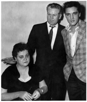 last photo of Gladys Presley